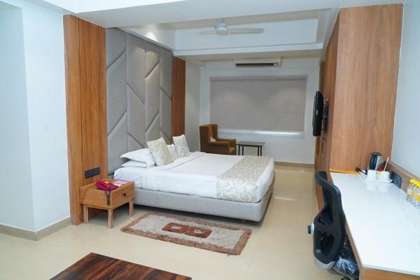 Hotel Kinara Grand Hyderabad